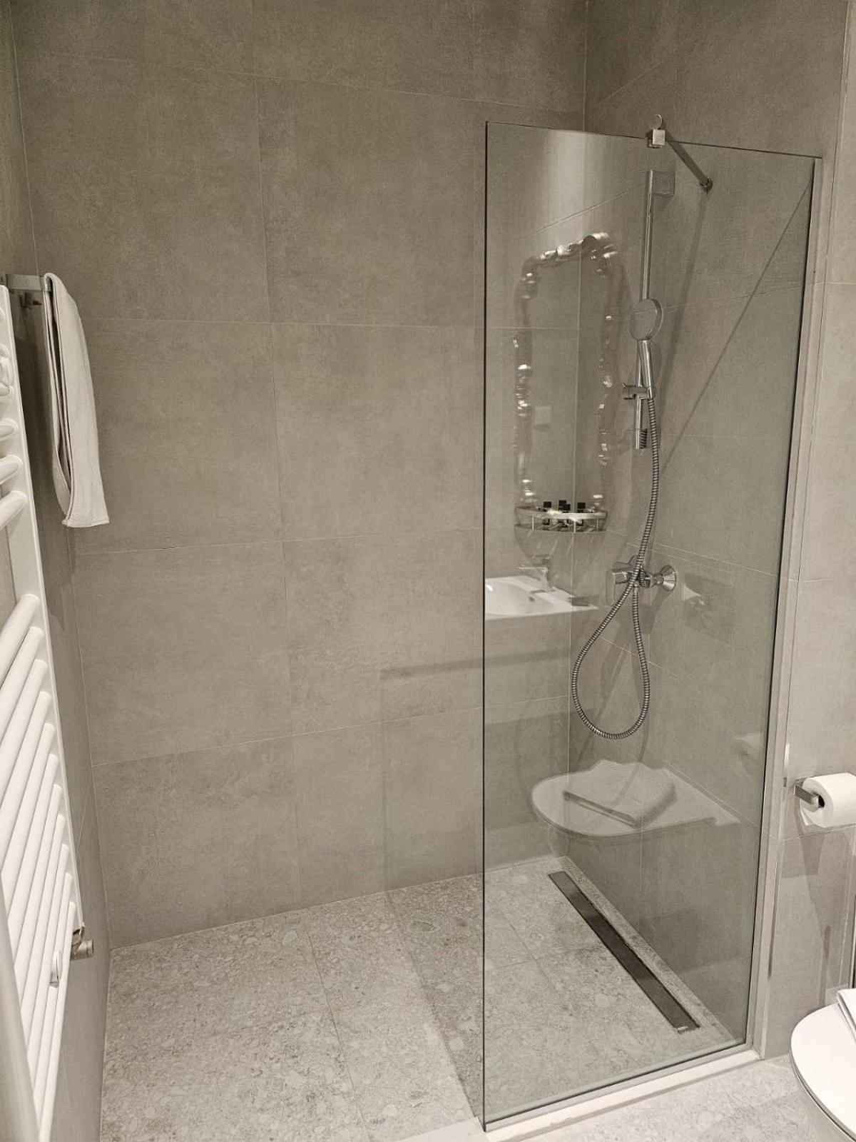 Fors Belgrade Waterfrontアパートメント エクステリア 写真